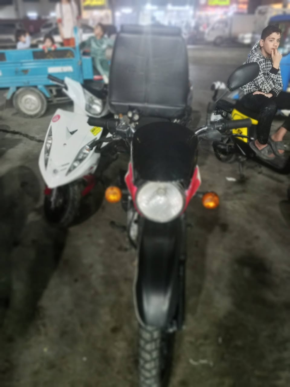 دراجه بوكسر البيع موديل 2020/بكاني بغداد بلديات السعر 9000الف فقط وهاذ رقمي ***********
