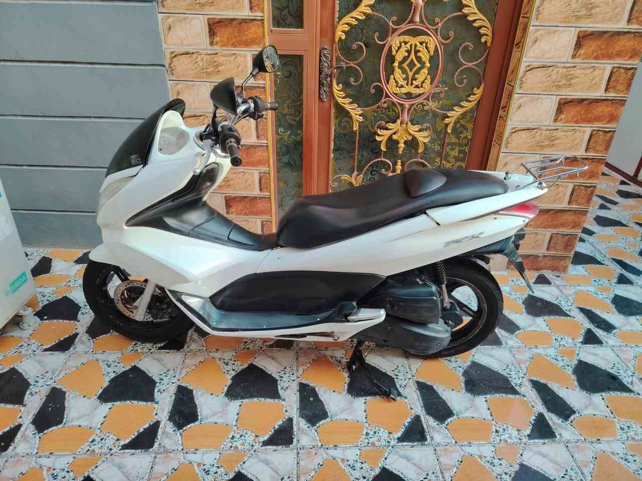 السلام عليكم هاي الدراجه للبيع بيسيكس الكينه 125 ماعايزها كلشي والاستفسار عل هذا الرقم ***********
