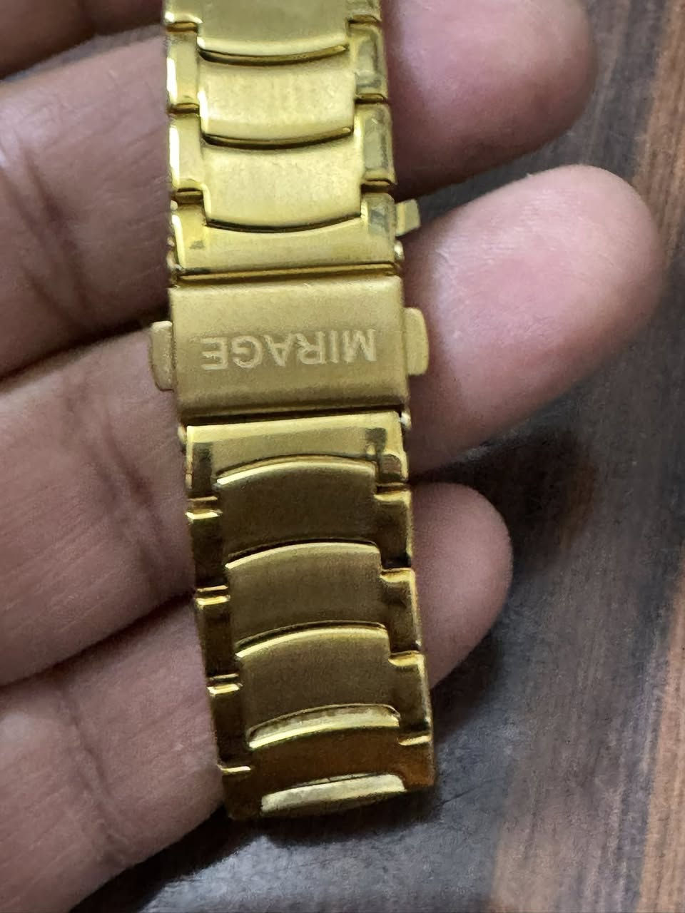 ميراج كوارتز طلاء ذهب


**إذا كنت صاحب هذا الإعلان وتريد حذفه لأي سبب، رجاءا أرسل رسالة إلى الدعم الفني**