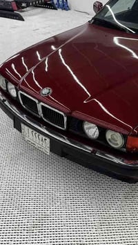 BMW 730 V8 1993 للبيع فتحة سلايت  كشنات جلد كهرباء  مكينة كير جاهزة دع...