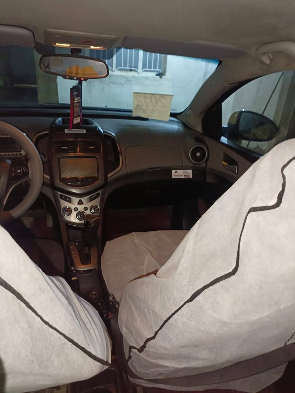 شوفر سونك امريكي موديل 2013 رقم بغداد  مصفره هيئه وغرمات كير ومكينه جديده حداديه كهربائية مكفولات سنويه ل 27 حدثها جاملغ امامي جهت العبري بدون دواخل مكاني حله مركز مدينة السعر 65 وبيها مجال 
***********
***********
