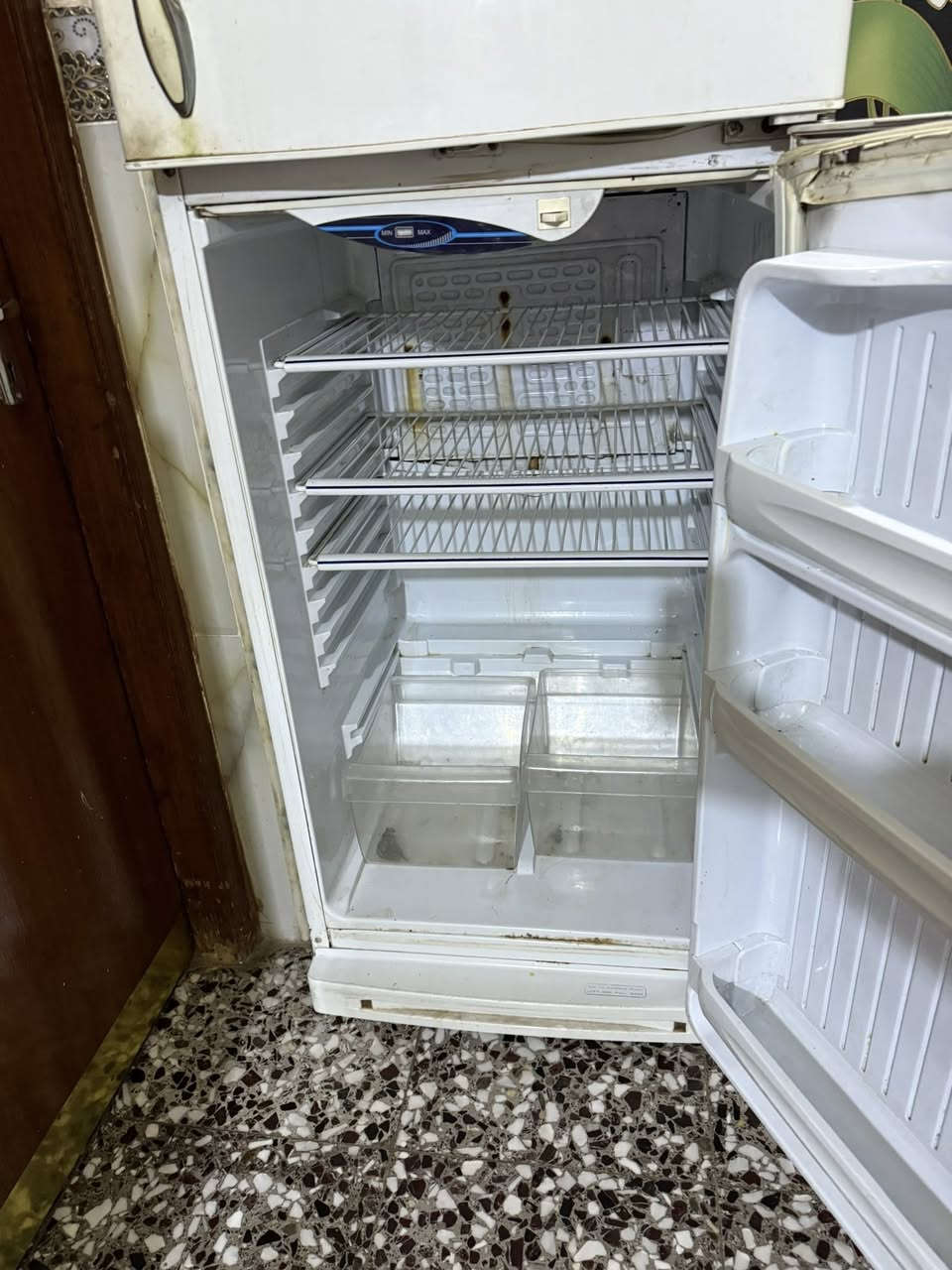 السلام عليكم
ثلاجة للبيع شرط التجميد والفحص
مكاني بابل ***********
