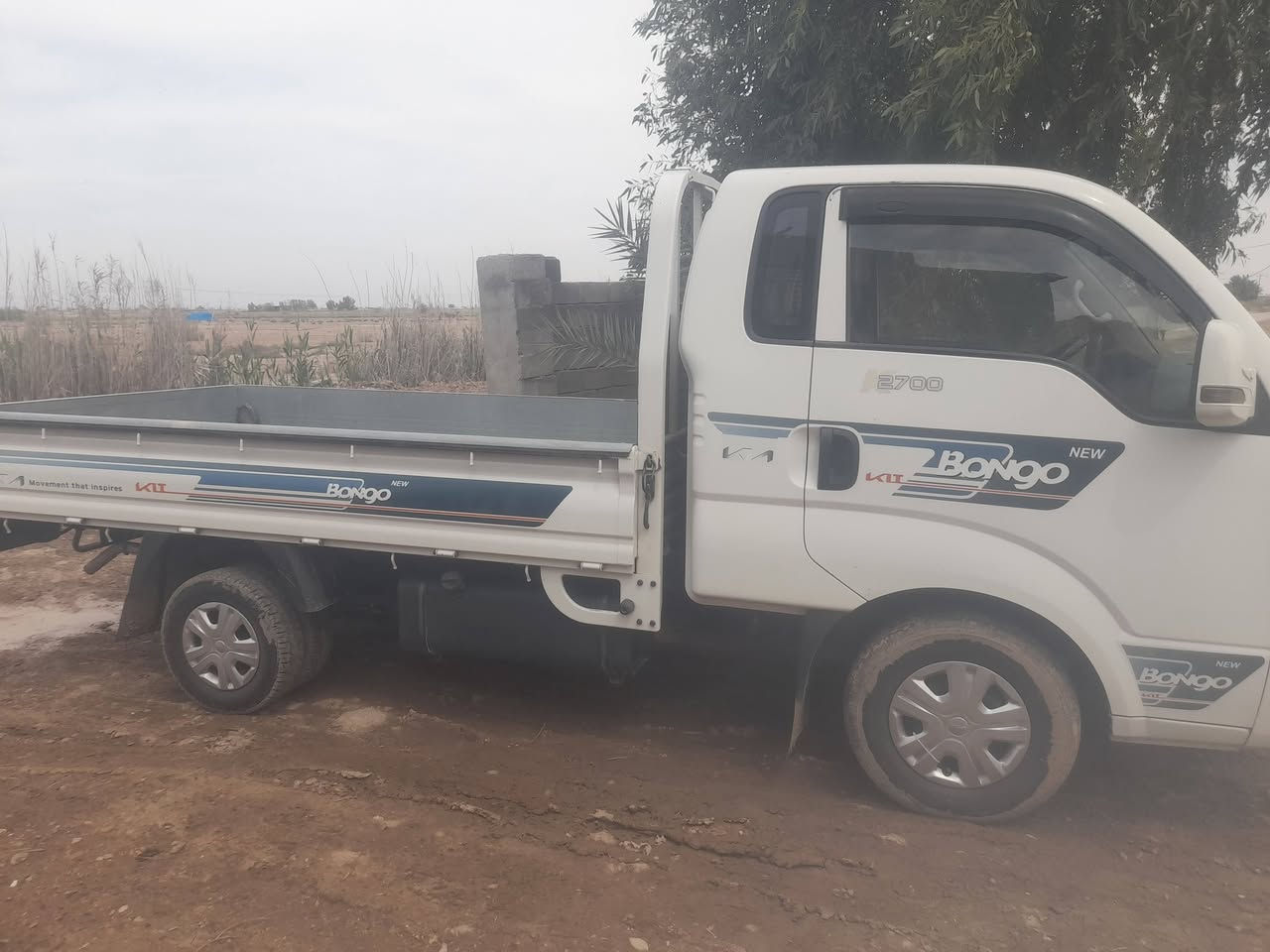 سلام عليكم كيا 23محرك لا صرف ولا بخار رقم بغداد نكليزي  سنويه لل29بسمي تحويل مباشر مكفوله ماشيه 59 الف سياره نضيفه مكان السياره المدائن سيطره الج  للستفسار ***********
