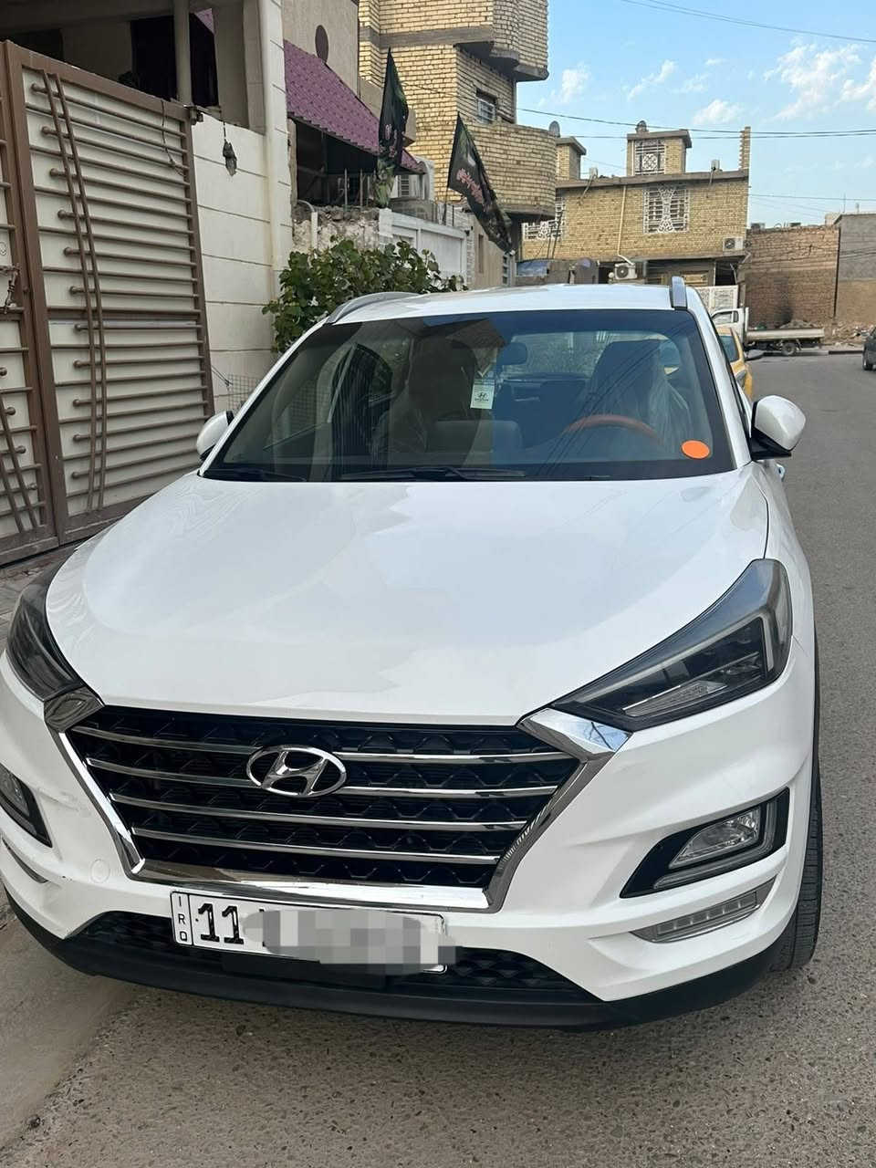 سلام عليكم من رخصت مدير الكروب توسان خليجي موديل ٢٠ مكفوله كفاله عامه بيه بارد بصيط ماشيه ٧١ رقم بغداد مشروع وطني سياره جديده خمس عدسات السعر ١٩٠ بيه مجال بصيط ***********رقم

