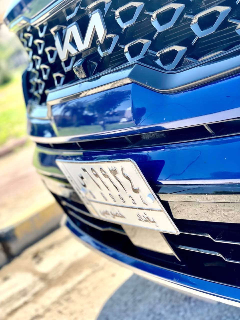 السلام عليكم للبيع او المراوس حسب القناعة🫥
كيا سورنتو KIA SORENTO S
الموديل : 2021
المحرك : 2500 GDI
ماشية : 62,000 MI
لون : ازرق
لوحة : بغداد مشروع وطني بأسمي

المواصفات :
* كير 8 سرعات
*تشغيل بصمة وعن بعد
*رادار امامي وخلفي وجوانب
*تحديد خروج عن المسار
*تحذير النقط العمياء
*قيادة ذكية بدون ما تلمس الستيرن
*التعرف على الاشاير المرورية
*فول تحكم ستيرن جهتين
*ويل كروم واطار قياس 18 انج
*سقف بانوراما طقتين
*نظام الخرائط GPS
*تبريد قطعتين شاشة لمس
*تدفئة الكشنات الامامية
*عدد المقاعد 7
*شاشة ابل كار بلي لمس كبيرة
Bluetooth+Wif*
*راديو للاقمار الصناعية SiriusXM
*نظام اللاسلكي Auto Android+Apple Carplay
*كامرات امامية وخلفية دواره وتشغيل الكامرات اثناء القيادة
*حساسات امامية وخلفية وتشغيل الحساسات اثناء القيادة
*امان للاطفال قفل ابواب وجام الخلفي
*جام السايق Auto
*تطعيم الدواخل اسود جلد و اسود لماع
*شباك كروم اسود لامع
*تطعيم الخارج اسود جلاتين واسود لامع
*مقود جلد مع كشنات جلد
*مثبت سرعة Cruise
*درايف مود Drive Maode
(Eco-Sport-Smart-Comfort)
*اطفاء ذاتي لقليل الوقود
*ابواب الامامية بصمة 
*ترحيب ابواب
*بلوجكتر
*تحكم انارة داخلية
*مقعد السايق كهربائي
*مقاعد الخلفية اوتو قابلة للطي
*نظام نزول المنحدرات
*نظام مانع تزحلق
*نظام ABS
*حساسات اطار عدد 5
*هاند بريك قدم
*اشاير بالمري
*الماسحات الخلفية بسائل تنضيف ذاتي
Airabag عدد 7*
*اريل انچكشن
*لايت زينون + LED
*بك لايت LED
*كشافات زينون
*خاصية الطوارى UVO ونظام فتح الابواب في حالة حدوث حادث
*مخرج AUX شاحن موبايل عدد 7
*مخرج USB عدد 2
*مخرج منفذ الطاقة عدد 2
*حاملات اكواب عدد 10

الحادث : (يوجد سونار وفحص كامل)
تبديل وصبغ الدعامية الامامية وجاملغ جهة السكن الامامي وبارد حافة البنيد وصبغة بدون دواخل ايرباك ستيرن وبرده وراجعات سستم

الاحتياط :
-مفاتيح تشغيل عدد 2
-جنط العده + چك
-علبة مطافية السكائر
-كاتلوج
-ذراع سحب (هوك)

السعر : عبر الخاص
***********
نفق الشرطة قرب مجمع الايادي السكني
