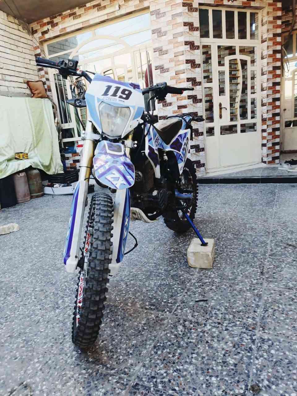 سلام عليكم شباب دراجه قفاز crx 122 مكينه حجم 300cc مديل 2024 مكفوله عام
بيه ملاحضات بسيطه جدا 
مكان بغداد جديده لاستفسار ***********
السعر واحد و400 وبيه مجال حك الجيه
