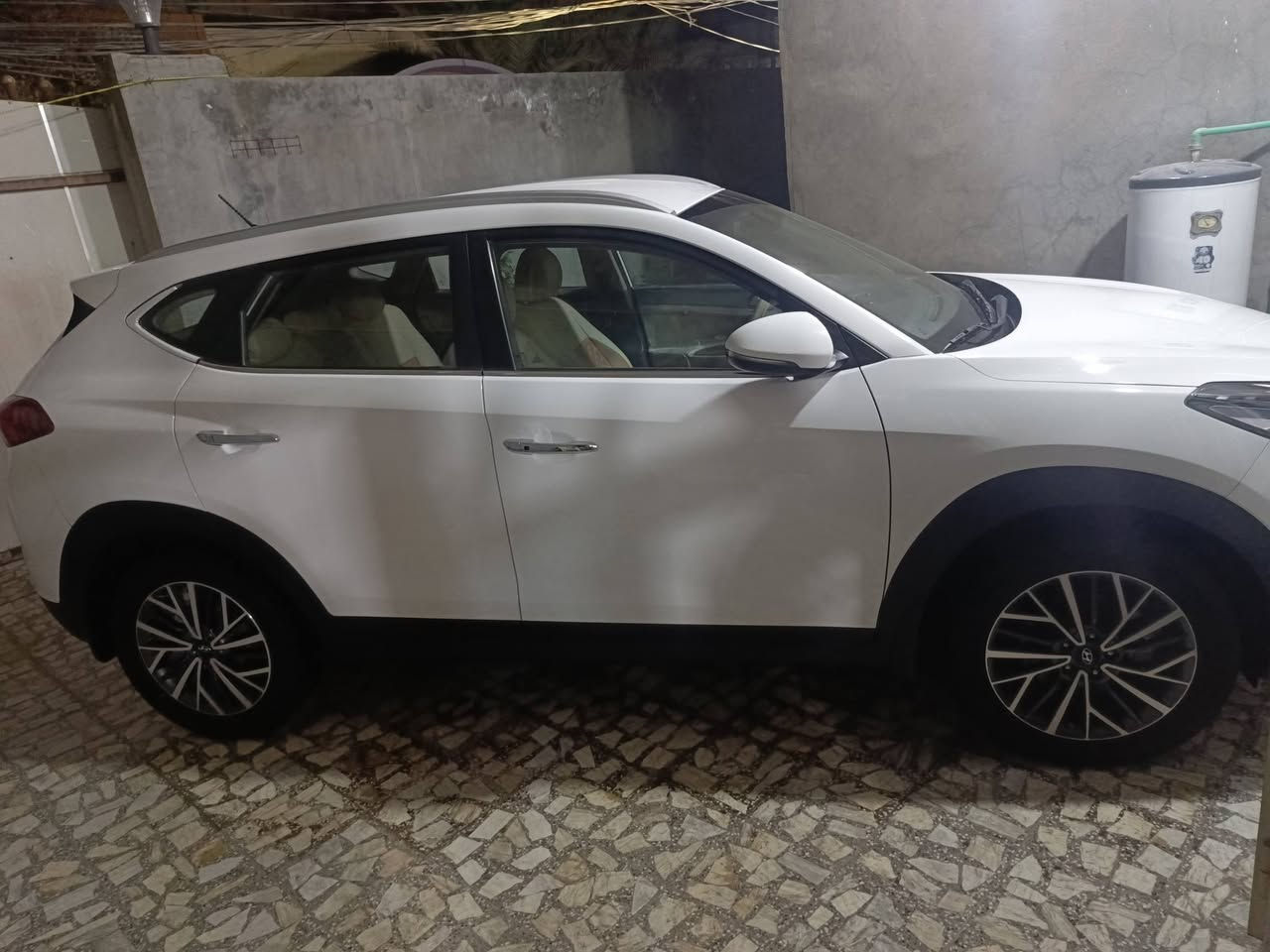 توسان الكاصد 2020  المسافة المقطوعة 65الف سايد بريك برجل فول مواصفات سعر 215$ وبي مجال مكان سيارة نجف /  رقم سيارة نجف ***********
