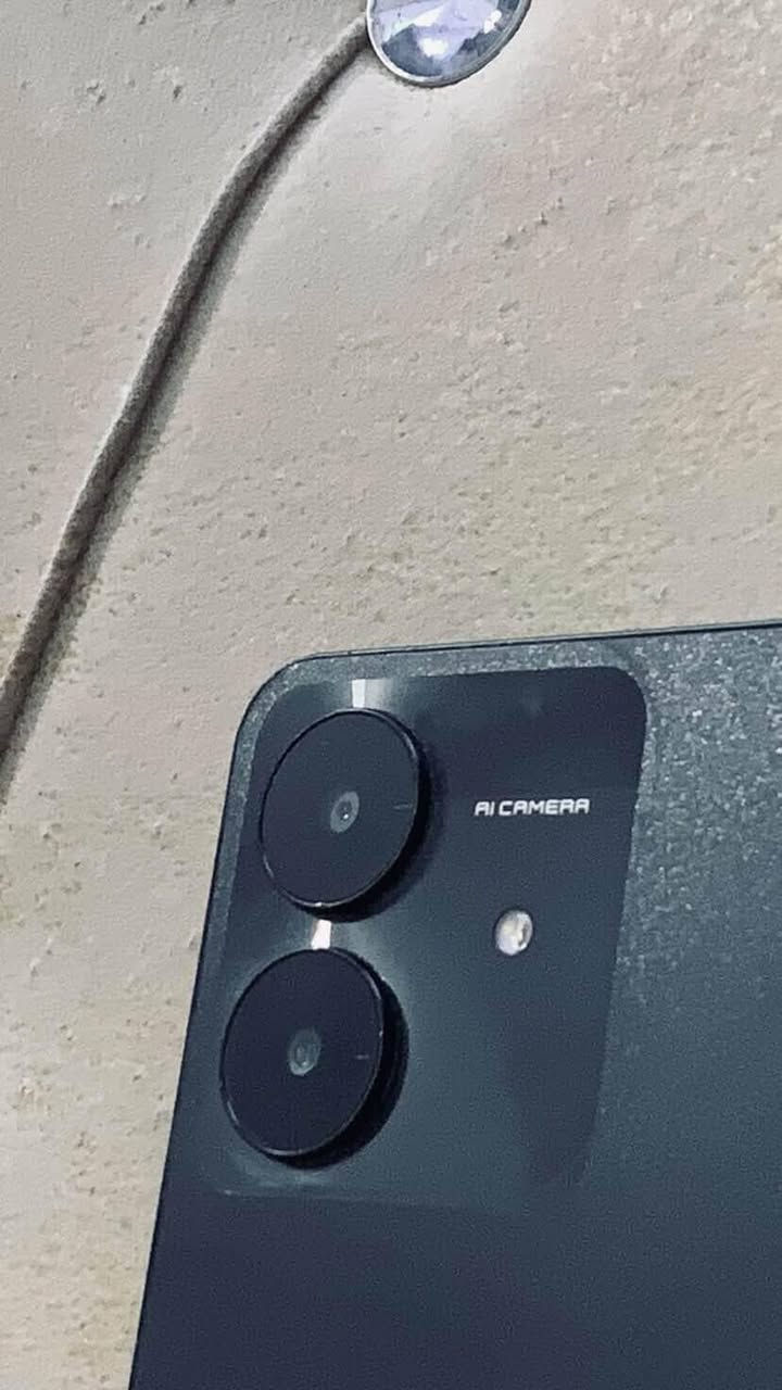 بسم الله الرحمن الرحيم
للبيع او مراوس حسب قناعه 
ريلمي نوت 61 X بلادي ذاكره 128 رام 8.8 بطاريه 5000 طول يومين بل شحن بوبجي 40 فريم جير سكوب سعره 100 مكان فلوجه الاستفسار خاص او واتساب ***********
