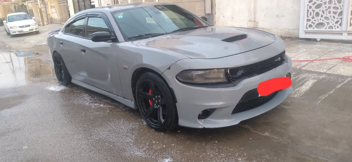 السلام عليكم جارجر 2016 RT بدون ايرباك تغير لون من فيلي إلى سمنتي رقم بغداد السعر 155 ورقه منضومه غاز كير ومكينه  جاهزه اتصال ***********
