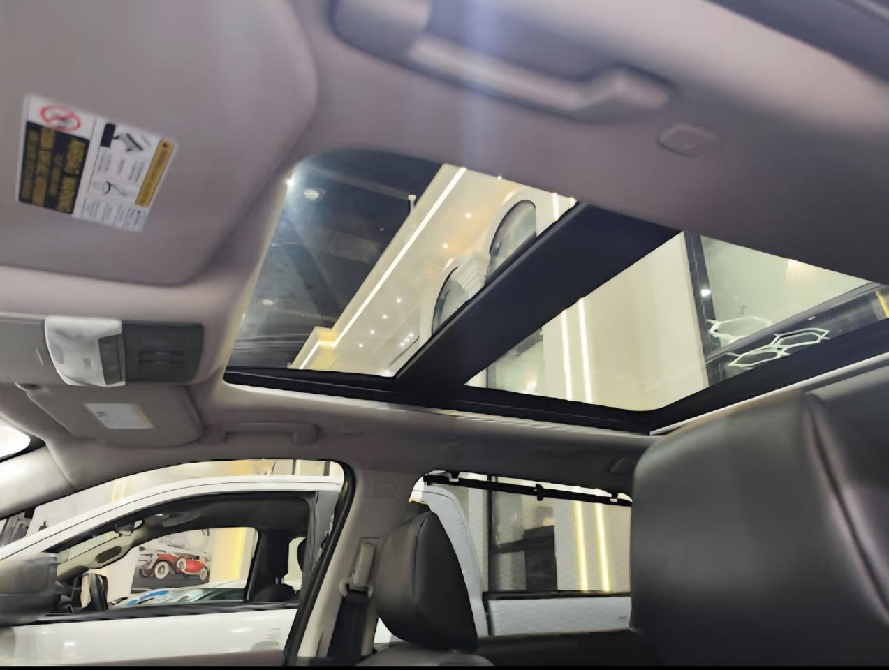 السلام عليكم للبيع نيسان روج 2022 كامل مواصفات بانوراما دبل اكسل كشنات كهرباء داخل اسود جلد تدفئة كشنات السيارة رقم اربيل جديد بدون صبغ فقط دعامية امامي السعر 185
***********
رقم الشاصي 
5N1BT3BB6NC707928
