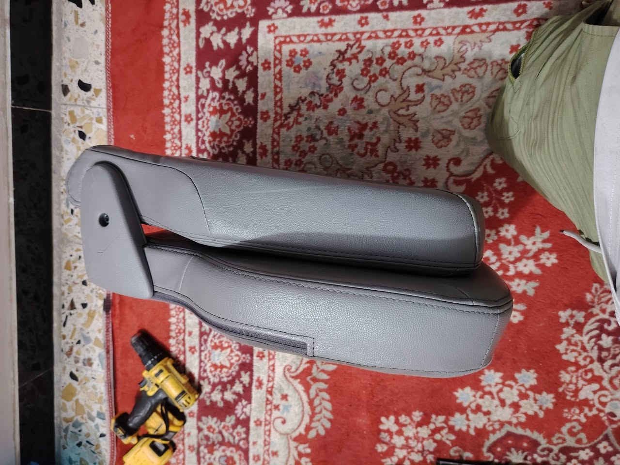 كشنات كرنفال للبيع
محور وجاهز يرهم جميع السيارات
*********** وتساب متوفر
مكاني بغداد
السعر اتصل وبخدمتك
