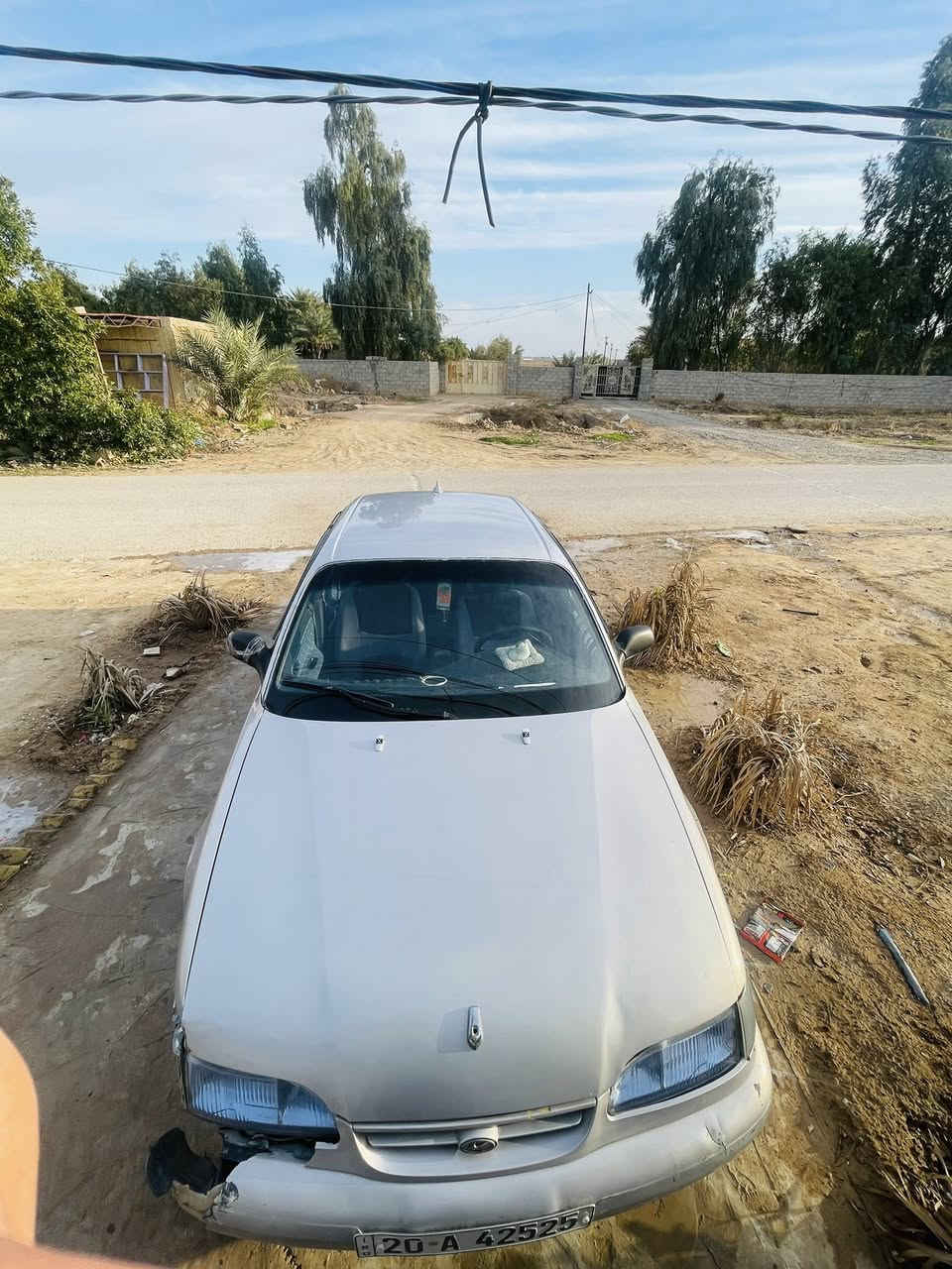 سوناته تو مديل ٩٣رقم ديالئ. سياره نضيفه خير من لله تخم تاير كير محرك كله كفاله ضربه بس دعاميه كل ضرر ما بيها مصبوغه جماليه بس سعر ٤٥وبيها مجال ***********تحويل ثاني يوم سياره باسمي سنويه جديده
