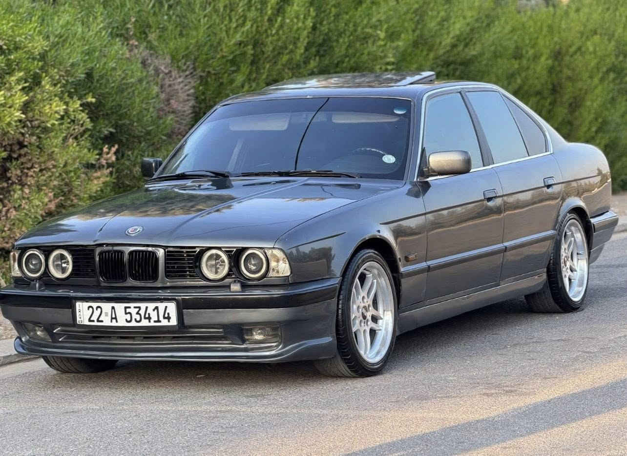 بي ام 525 بليته وسنويه موديل 1990 رقم اربيل دولي سنويه صاقطه قبل شهر شرط التحويل وغرامات مصبوغه عام جماليه محرك كير شرط 
مكان تكريت 
السعر 65
***********
***********
