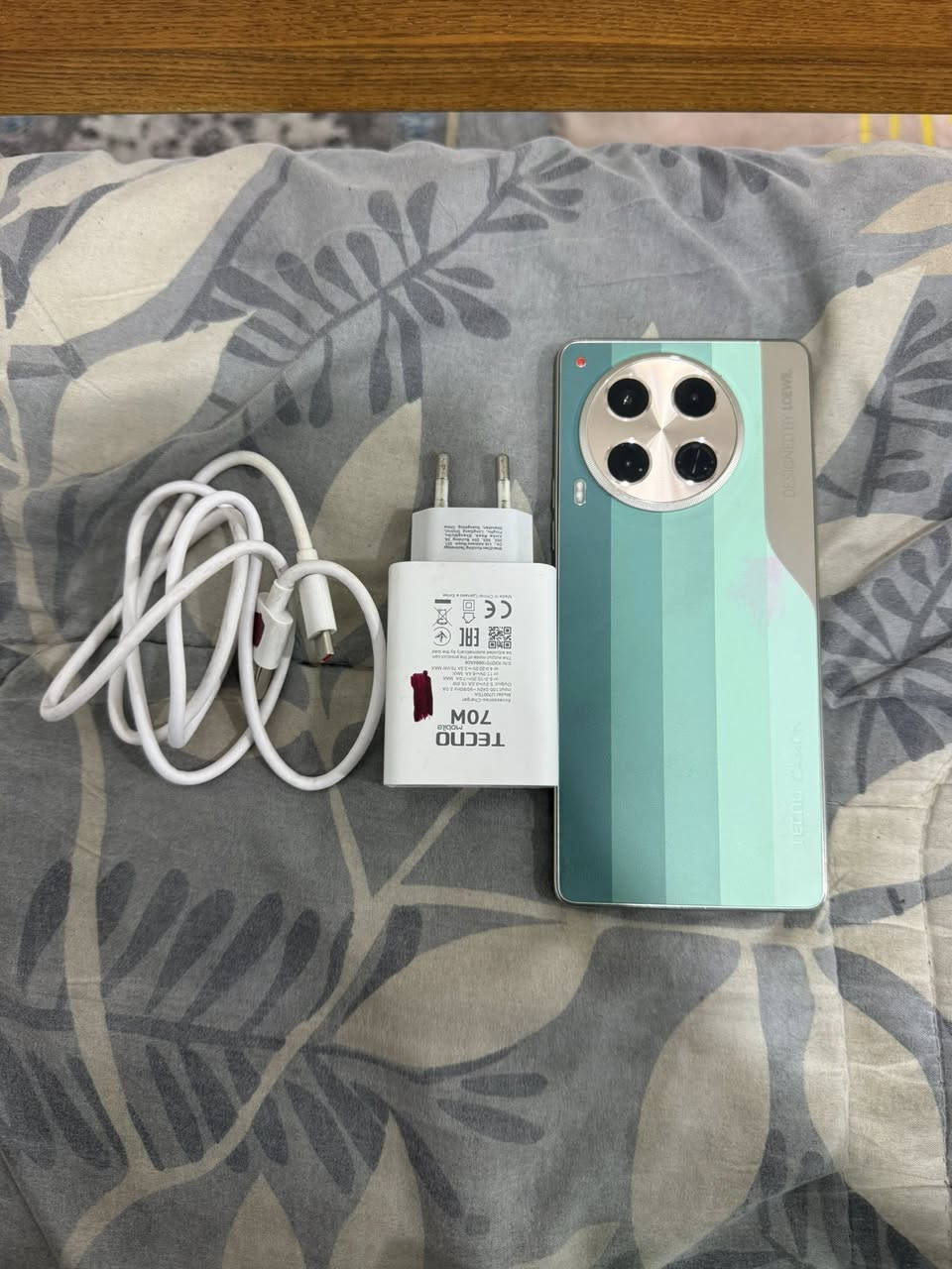 تكنو ٣٠ جهاز استعمال أسبوع بعد بالجيس نضافه ١٠٠٠ غراض ويه ٢٥٦ عشوائه ١٦ شاحنه ٧٠ واط مالتي جهاز فد شي راقي كلششش السعر ١٧٠ وبي مجال قليل العنوان نجف حي الجمعيه شارع عشرين ***********
