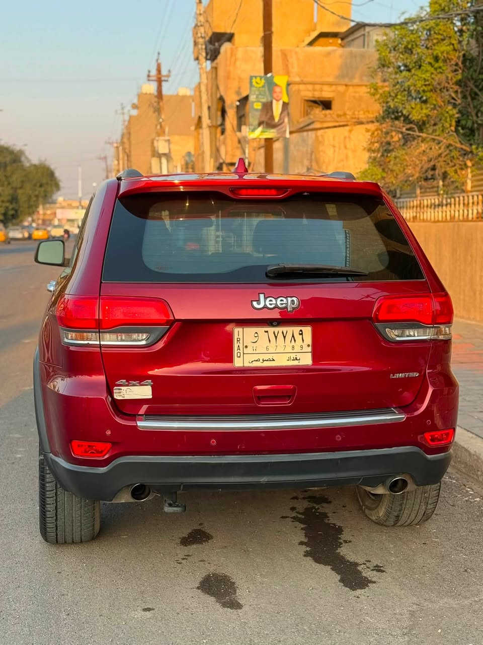 سلام عليكم جيب لمتدد موديل 14 خليجي رقم بغداد  السياره بسمي تحويل اب اي مكان احولك  مكفوله كفاله عامه 
فتحه سقف بصمه تشغيل لايتات LED تبريد ثلج امامي وخلفي محرك 6 3600 بصمه الابواب ثنينهن بيه بصمتين السرعه عداد او دجيتال تحكمات استيرن وشفتات المقاعد الاماميه كهربائيه كير طياره  حساسات خلفيه مانع تزحلق السياره  مكانه بغداد رقمي  ***********السعر 195
