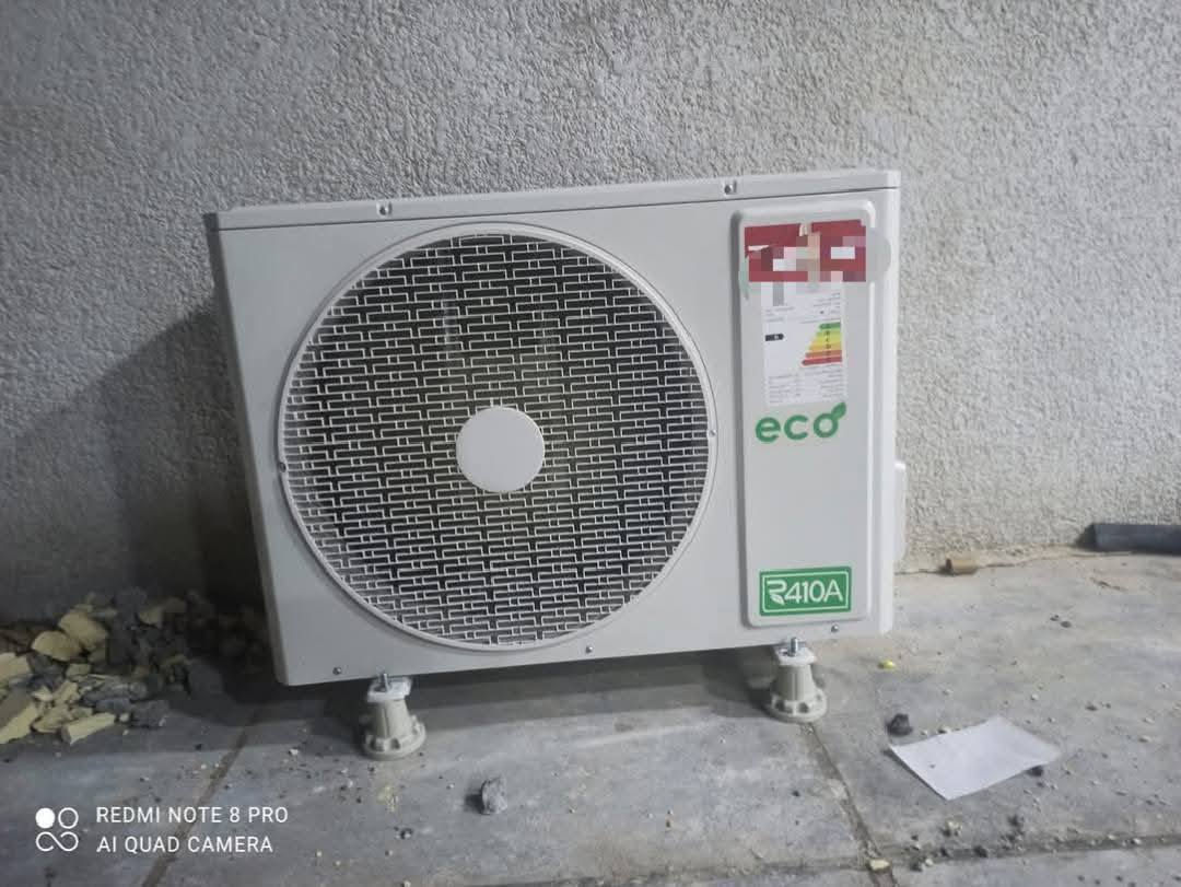 🌀 تم بعون الله تنصيب مجموعة من السبالت نوع توسوت 
غاز ( 410 ) 3طن و2 طن 
❄❄مع عمل فاكيوم سحب الهواء والرطوبة 💭
❄❄مع الضمان بالعمل.. والدقة بالتنصيب 💯
♦♦♦مركز توسوت لصيانة اجهزة التبريد ♦♦♦
📝 للأستفسار ☎️ ***********
