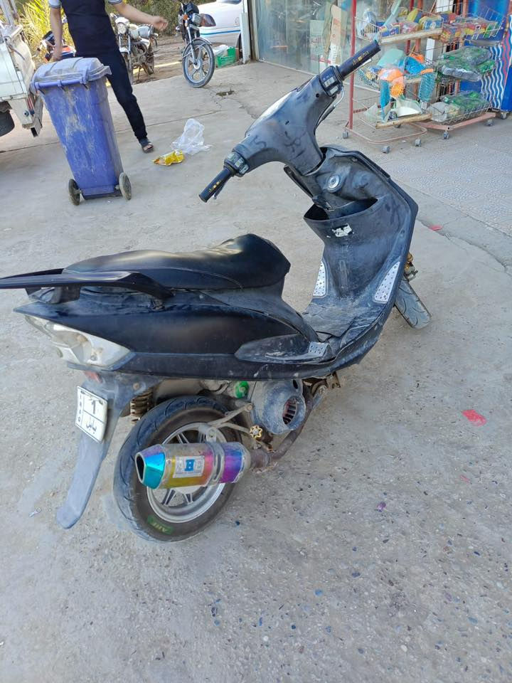 السلام عليكم ماكس عدل للبيع بوشه 55 كلجات رياضي ويل مروحه رياضي سبايدر رياضي كفر اسود طافي اشاير وماصده لون نفطي سوادات ختم واحد ويه المكينه الدراجه ناقصها بس باتري ودبلات تعبانه نكره بكل وقت بيع او مراوس بنامه رقم :***********
