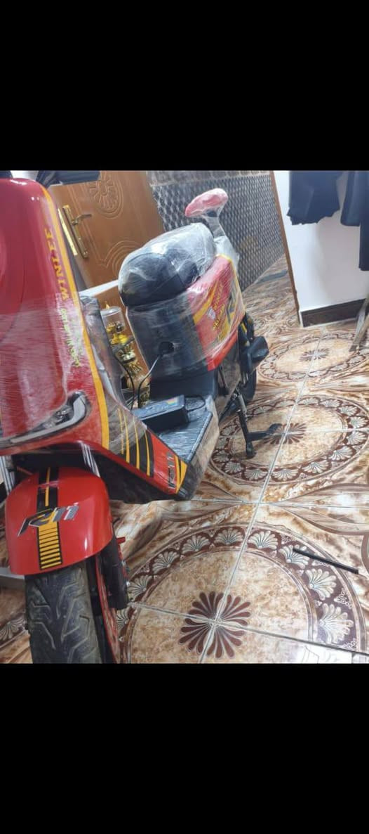 مواصفاتها#
سرعه 109 🚀
اشاير 🫱🫲
دبل اشاره
لايت🔦
عالي واطي
بطاريات 🔋
ونلي 5 دبل
بطاريات 32 امبير
الدراجه ماصار لي هواي من اشتريها 
#سبب البيع مدرسه. 
السعر#500
التواصل# ***********
