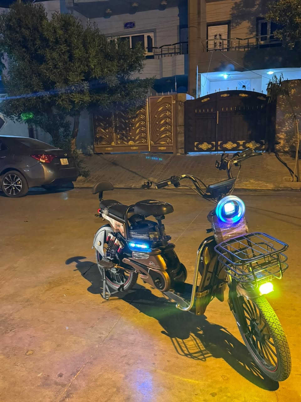 ماطور شحن للبيع فول مواصفات أربعة كير وخمس بطاريات جدد نظيف اي عيب مابي السعر 250وبيً مجال مكاني كركوك حي النصر الرقم ***********
