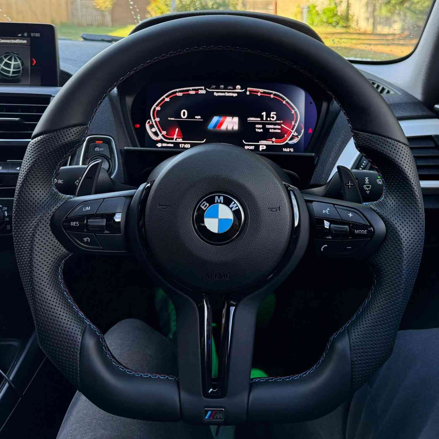 BMW M Sport دركة
مضلعة شفتات تحكمات غير مستعملة جديده بالكارتون تركب على اغلب فئات البي ام السعر 300$ وبيه مجال بسيط
بغداد البياع ***********
