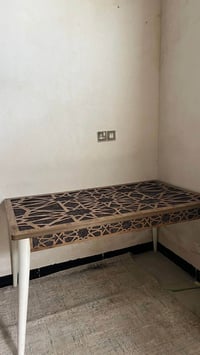 ميز طعام • كراسي • سنغافورة