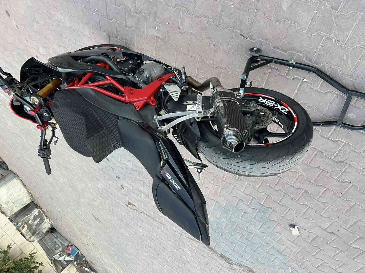 سلام عليكم 
شباب لحد يخابرني يكلي مكفوله شوفة عينكم 
كاوسكي موديل 12
الدراجه بيه تزويد
ستيرن عريض
 تانكي خسفه شغل يخبل
  مبرمجه طلقات ونار
الدراجه تريد ستخدام
 تريد لعب 🎱🎱
 مناقصه اي شي مكان الدراجه بغداد الطوبجي السعر 25
*********** 
اتصل وبيك خير وتدلل 
بدون اوراق
