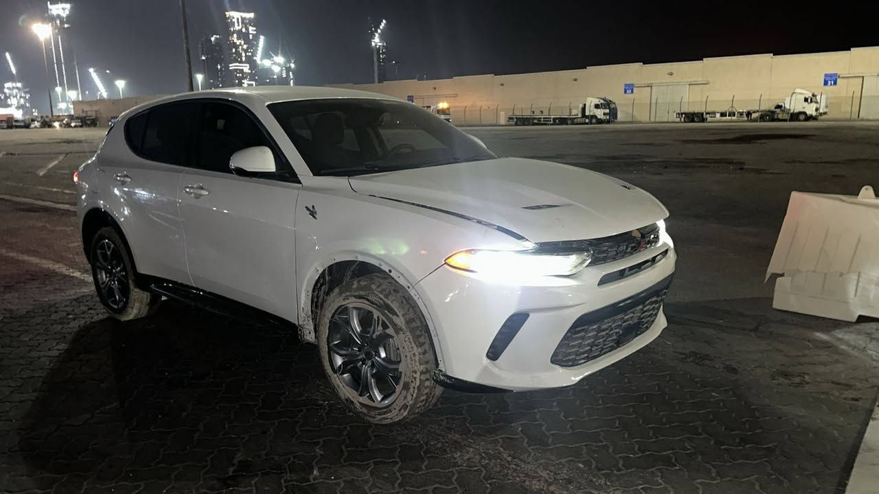 السلام عليكم ...
لايتات دوج هورنت ٢٤ شغالات للبيع 
عنواني بصره 
*********** 
سعر التك 200 الف
