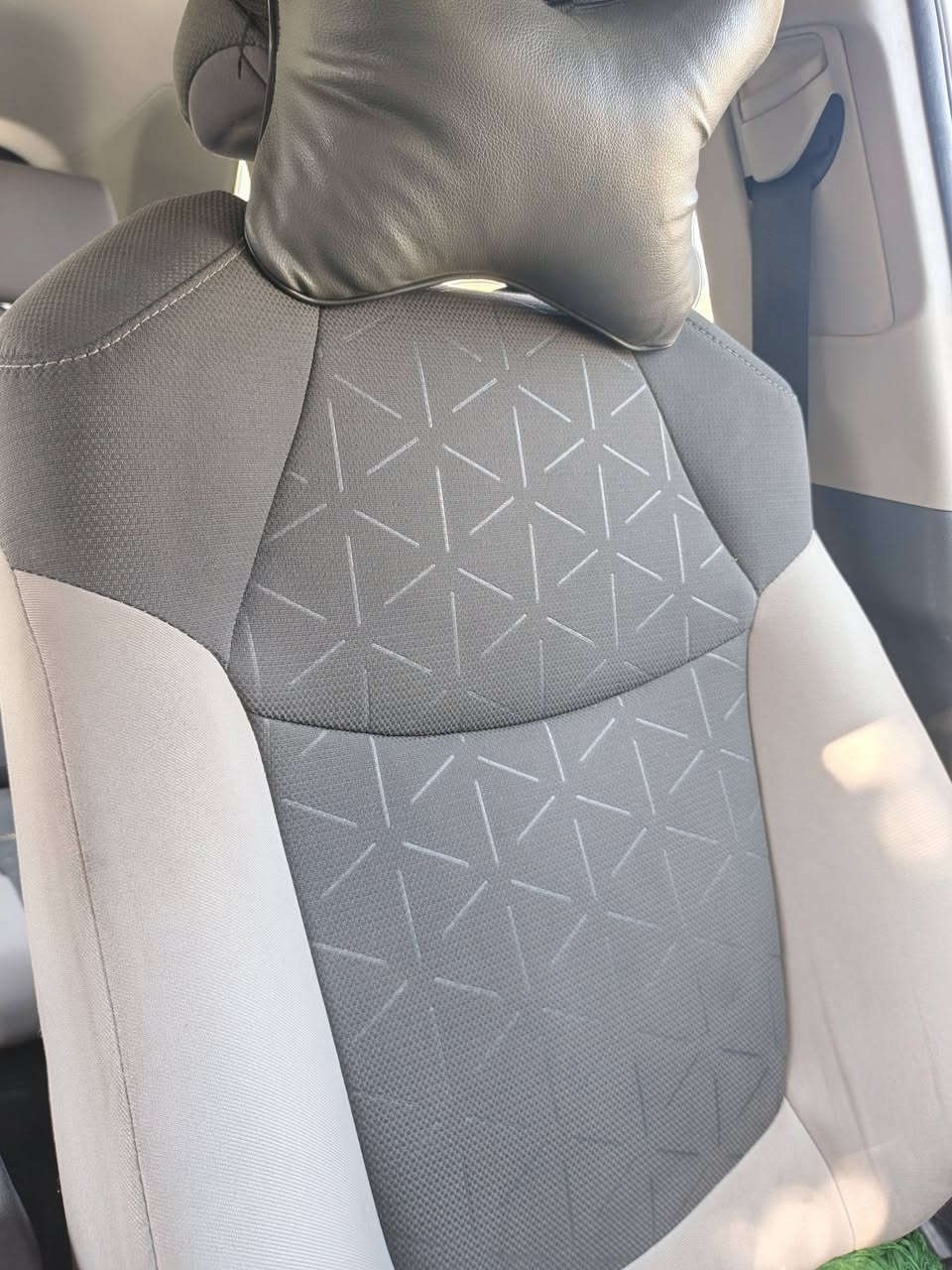 Rav4 
2021 وارد امريكا  لون ابيض 
محرك 2.5 هايبرد
مواصفات XLE 
اوتو هولد 
هاند بريك دگمه
تحكمات ستيرن 
فتحه بانوراما📍
لايتات ليد
5 أنظمة قياده 
نظام ev كهربائي 
و اقتصادي ورياضي واعتيادي 
وطرق وعره 
مانع انزلاق 
اندرويد اوتو 
آبل كار بلاي 
نقطه عمياء 
صندوق كهرباء 📍
گير 6 سرع 
مثبت سرعة 
محدد مسار📍
ضررها 
بنيد و چاملغ مبدل 
و3 ايرباگ 
السونار مرفق بالمنشور
رقم بغداد الدولي 
السعر 193وبيها مجال 
للتواصل 
***********
واتساب فقط
