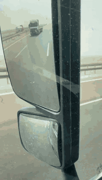 السلام عليكم اني سائق تريله منو محتاج سيائق هذا رقمي ***********من البصرة
