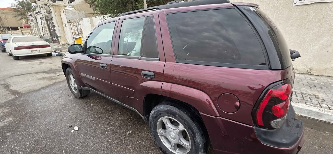 بلايزر ٢٠٠٧ ما بيه اي نقص تخم تاير دحداديه تبريد محرك كير مكفول المحرك قبق اسود  اكو شخوط خفيفه كلش بالباب الخلفي والسعر ٩٥ بي مجال مكاني البصرة رقمها انكليزي هزتها جديده
سنه ٢٠٣٠ Singapore


**إذا كنت صاحب هذا الإعلان وتريد حذفه لأي سبب، رجاءا أرسل رسالة إلى الدعم الفني**