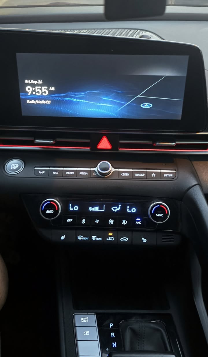 السلام عليكم
للبيع فقط بدون مراوس
هونداي النترا 2023
فول مواصفات
فتحة سقف
تدفئة كشنات
تدفئة ستيرن
لد داخلي متغير الالوان
بصمة أبواب + بصمة تشغيل+ تشغيل عن بعد
‏‎رادار أمامي جانبي خلفي + تحديد مسار
+ ‏‎نقطة عمياء
3 انظمه قياده
جنطه ذكيه تفتح عند الاقتراب
بدون كل نقص السياره كلها بشرط
‏‎تبريد منفصل مناخين + مانع انزلاق
‏‎شاشة كبيرة تدعم كار بلي واندرويد اوتو + ثلاثة انظمة قيادة
‏‎كامرتين مع خزن+ ويل كب اسود + لد نهاري
‏‎تحكم ستيرن فول+ كروز سرعة + دسك خلفي
اوتو بريك + تحسس للازدحامات
‏‎محرك 2000 دوش المرغوب
وبعد بيها مواصفات
‏‎ السيارة جديدة اي نقص مابيهة
السيارة حادثها بنيد وجاملغ وبيها 3 قطع صبغ اثر شخوط
بدون ايرباك
شواصي لغود محرك كير كله كفالة
دخول جديد فحص وهزة جديدة تريد تحويل او وكالة اني حاضر
السعر 157 وبيها مجال بسيط
للاستفسار واتساب او اتصال  ***********
مكاني بغداد - الشالجية - قرب نادي الزوراء
