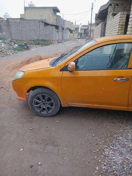 ام كي سياره جاهزه سعره ٢٦ مكانه بغداد الشعله رقمه بغداد نكليزي بسمي مصفره هيئه وغرت

***********
