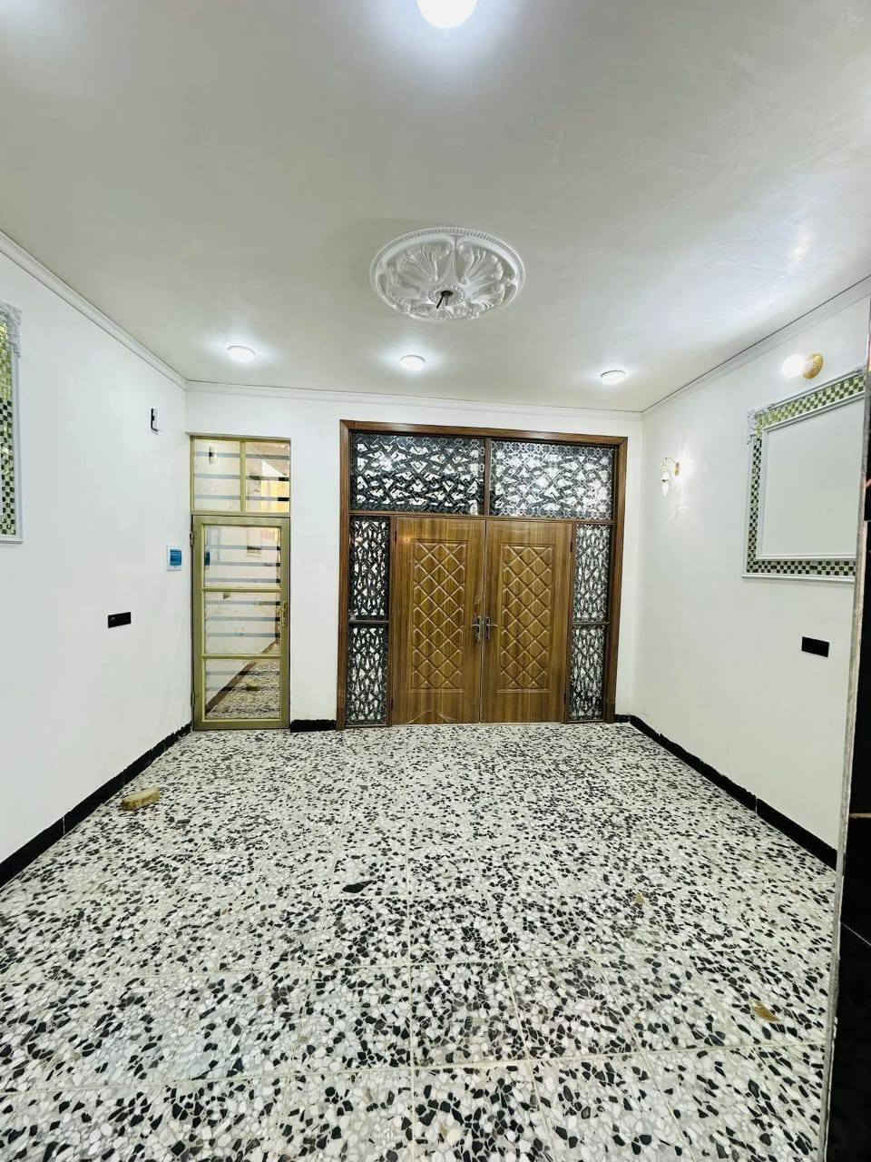 #بيع القصد المقده 20 شهر 500 *********** السعر نقد 37
عدد البيوت 4 بيوت مجاورات ب القصد 
 المساحه 100 متر بلاش 🍃
على شارع 20متر 
بي غرف/ وصاله/ ومطبخ /استقبال /وحمات داخل  #حديقه 
بناء طابوك وساس وصقف صب مسلح 
#السعر 37 وبي مجال 
العنوان النجف الاشرف مقابل  قريت الغدير للستفسار 
*********** اتصال  واتساب 
#مكتب_الكرار_للعقار
