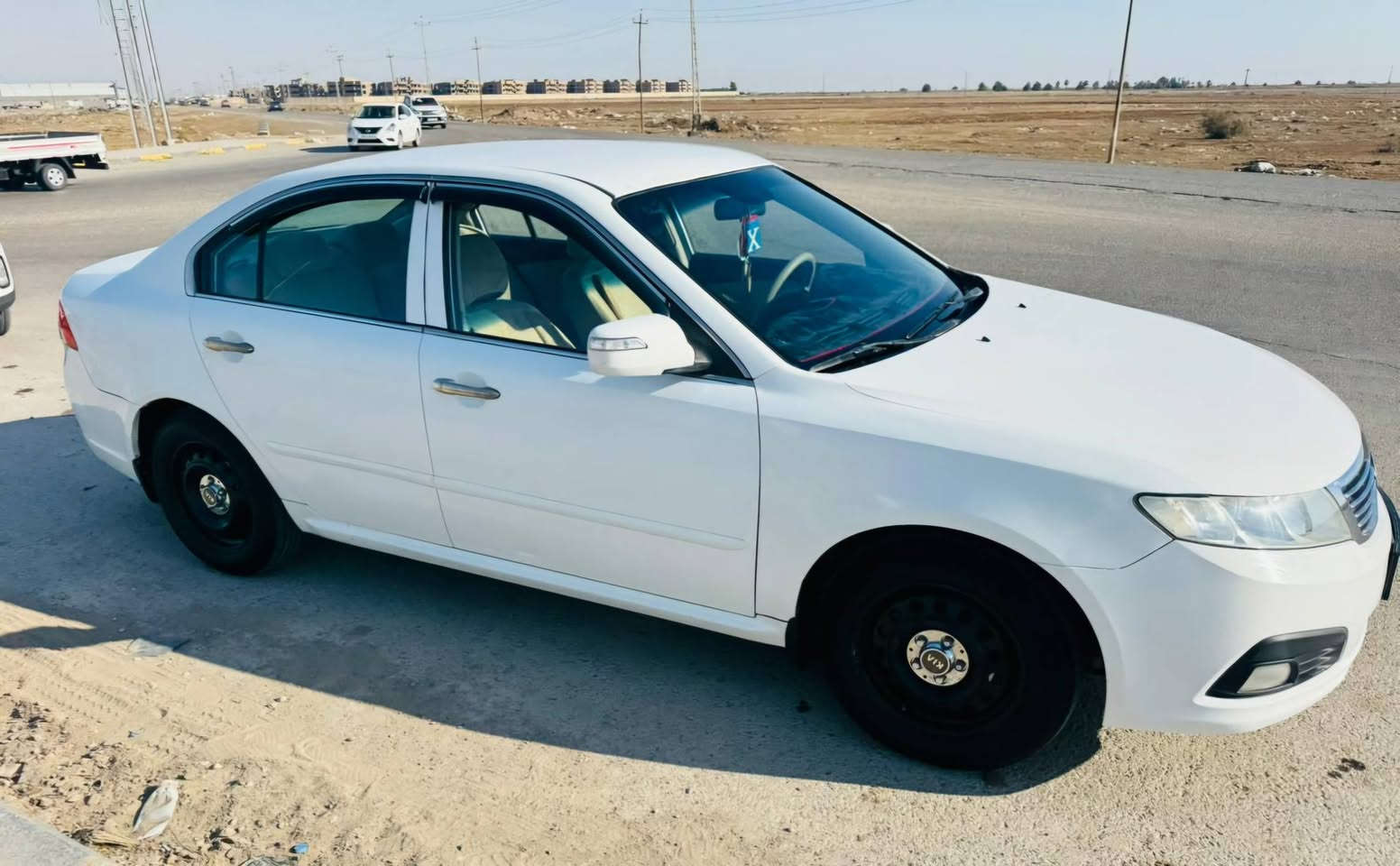 سلام وعليكم.
اوبتما. 2009
رقم اربيل انلكيزي
 بيها قطعتين مبدلات
 مابيها نقص  سياره بواسط قضاء الزبيديه
الرقم ***********
