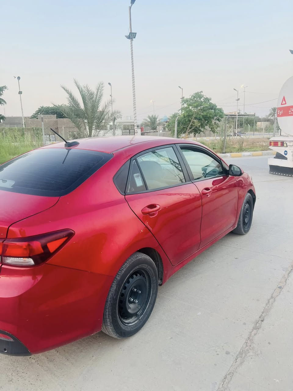 مرحبا  كيه ريو 2018
وارد امريكي. حادث امريكه فقط بنيد 

اربع قطع صبغ 

محرگ GDi
1600
كير 7 نمر 
رقم نجف مشروع وطني 
سنويه جديده 
تخم تاير جديد 
حداديه من كلها نفظ 
 موصفات تحكم ستيرين
مثبت سرعه 
نظام كار بلي 
نظام بلوتوث 
نظام السبورت سرعه 
كامره دواره خلفيه 

وسعرها كلش مناسب 
اتصال  مكاني نجف كوفه 
تصال 
***********
