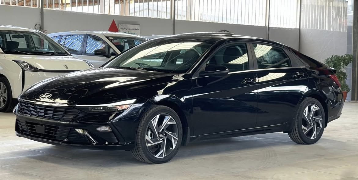 السلام عليكم
النترا هايبرد 
2025
رقم بغداد حره دخول جديد
ماشيه 3500 فقط
فول مواصفات 
محرك 1600
صبغ قطعه وحده البنيد فقط بدون دواخل بدون ايرباك 
السياره جديده جدا بدون اي نقص 
السعر  162$
للإستفسار *********** وات ساب
