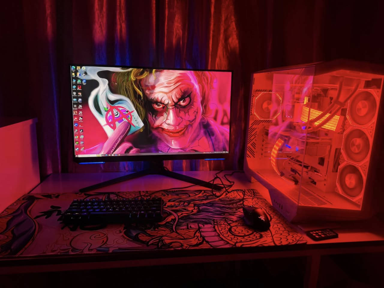 السلام عليكم  شباب pc للبيع نظيفة جدا التجميعة بيضة كلها
Cor i 5 14400f 2.50hz 
Ram 32g 6400 hz ddr 5 Addgame
M.b b 760M-HDV/M2 Asrock white
Psu 850w gold thermalright
Gpu 5070ti 16g Zotac white
Liquidcooler thermalright 360mm white mjolnir lcd Argb
M.2 1 t addlink
Case darkflash dy470 white
السعر ب ٣ ملايين و ١٠٠ الف وبيها مجال بسيط 
بغداد حي القاهرة /***********
