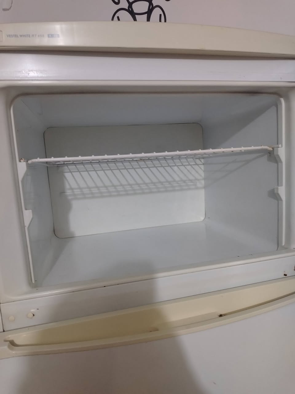 السلام عليكم ثلاجه للبيع سعرها 200 مكانها سبعه نيسان الزراعي
***********
