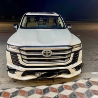 لاندكروزموديل2023VXمكفوله من الصبغ رقم اربيل السعر65000$ 07729438582 0...