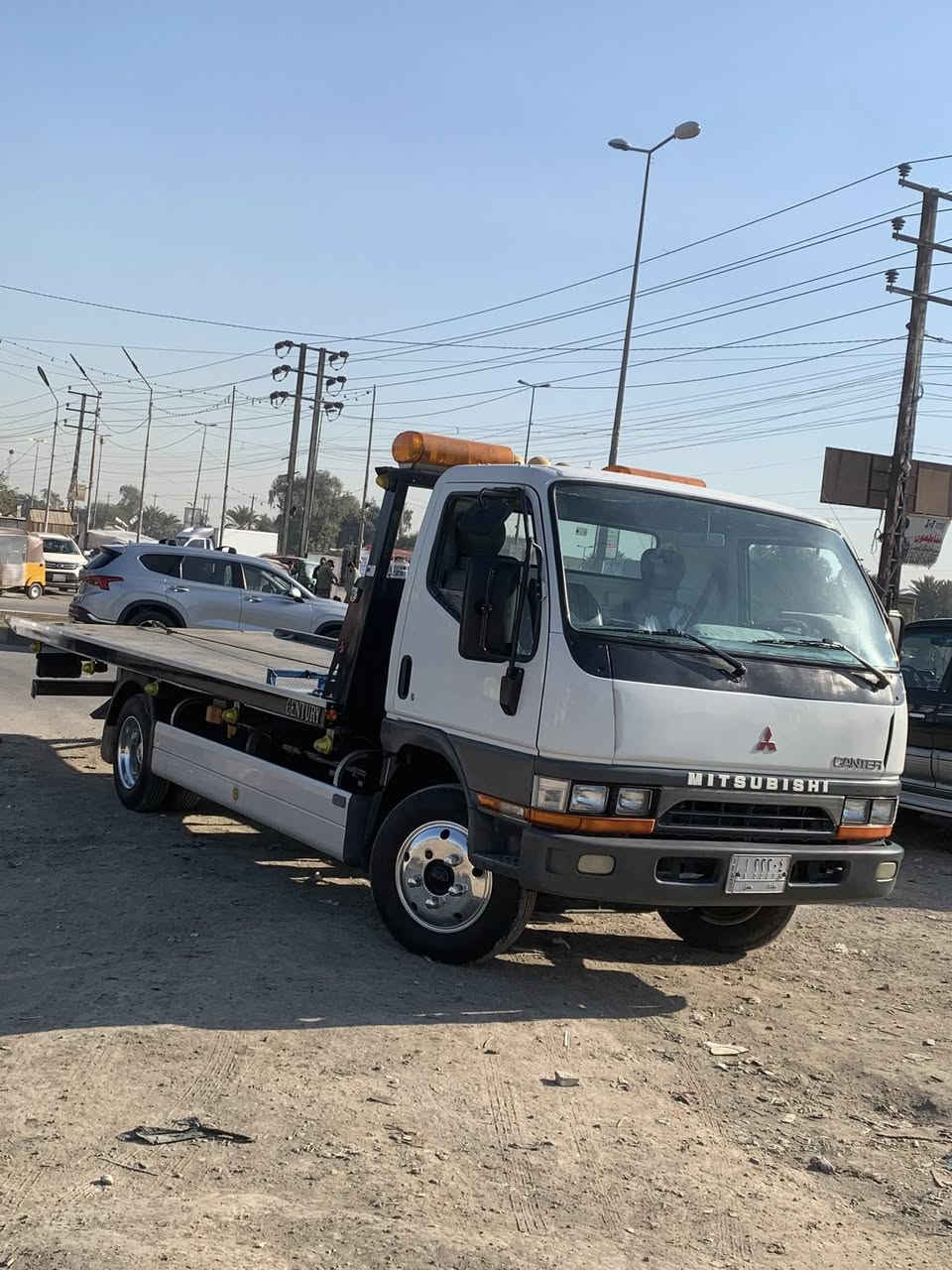 كنتر بزون موديل 2001 رقم دولي جديد سياره يسره بلاد خير من الله مكينه اكسن كير بدي مكان بغداد رقم هاتف *********** سعر 250 وبيها مجال
