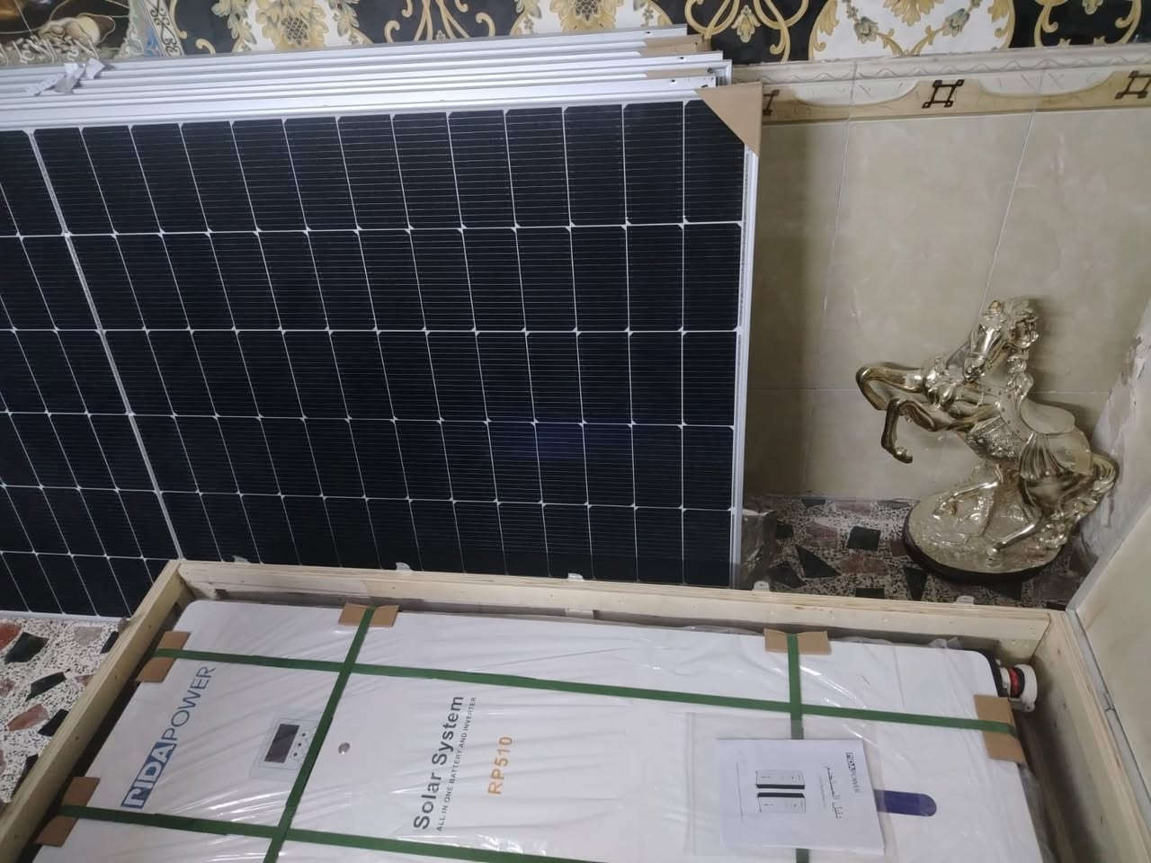 سلام عليكم طاقة شمسية للبيع لاستفسار *********** الرقم واتساب فقط او المراسله على الصفحة
