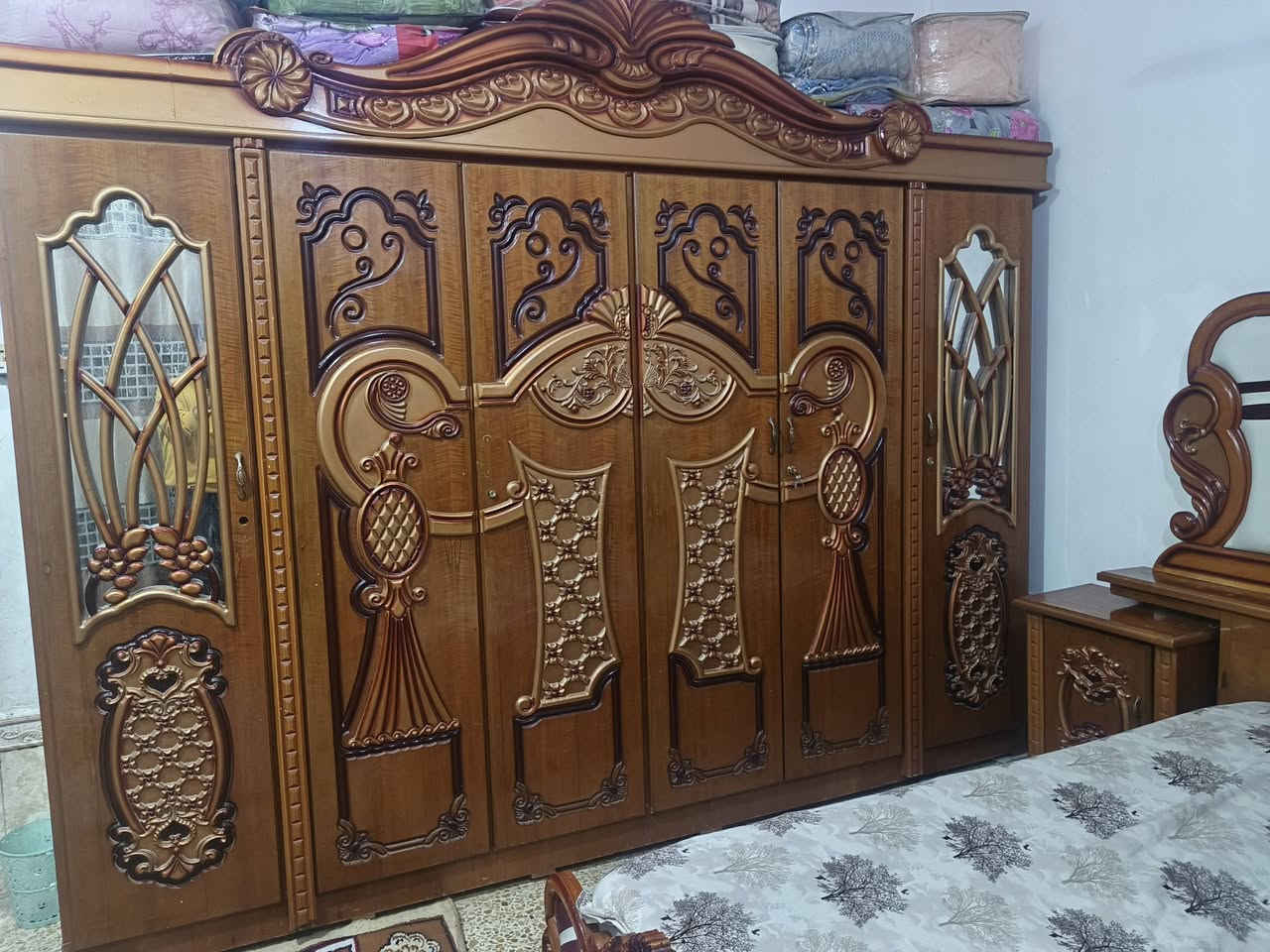 السلام عليكم غرفه جديده للبيع كل كسر مابيه السعر 700
***********
