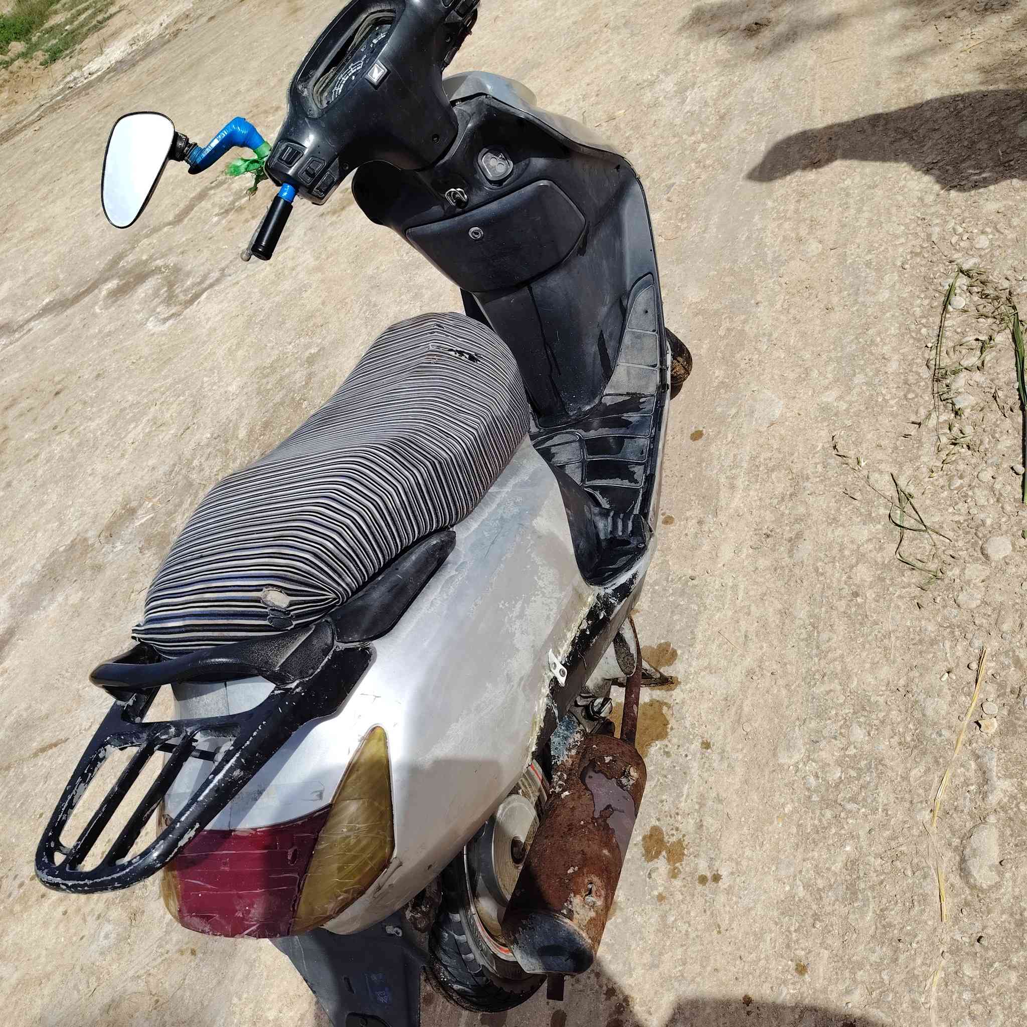 سبيسي للبيع مكينه تخبل كهربائبات شغاله تايرات جدد مكانه كوت الموفقيه سعره 330 وبيه مجال ***********
