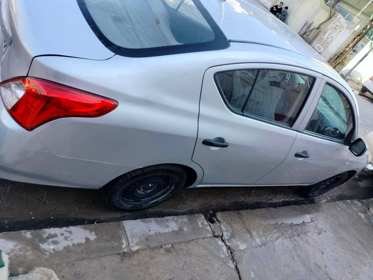 2016 أم پليتة زرگة (مكاني اربيل)  صبغ حزام جمالية طخة خفية جدآ من ورة جهة سكن / طخم تاية جديد قبل أسبوع شديت + شاشة وكامرة سنويا جديدة بأسمي شرط تحويل سعر 85 ورقة / واتساب ***********
