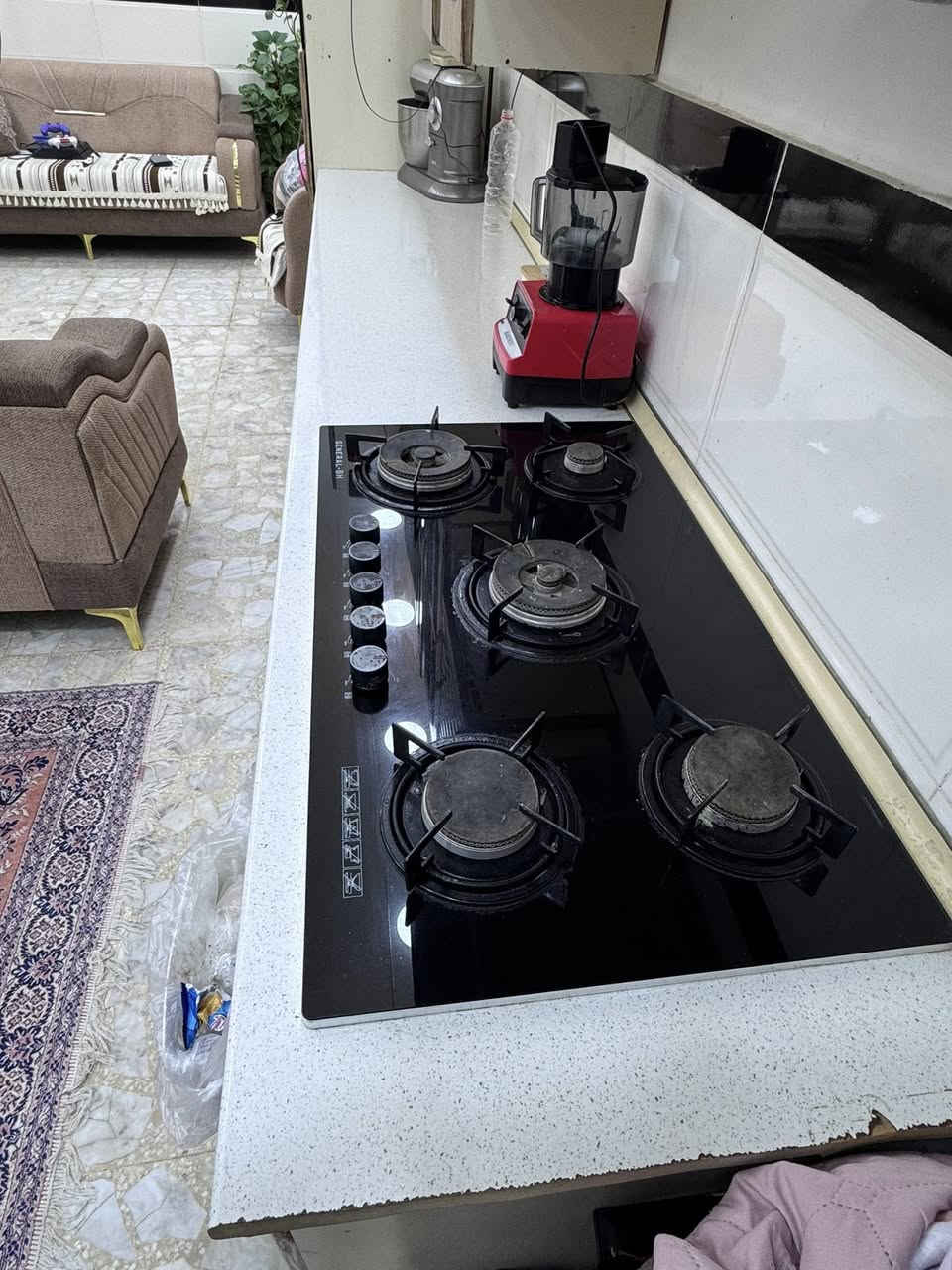 السلام عليكم غراض مستخدمه البيع
كامنتر خشب اجدي سعره 550 وبي مجال بسيط 
غرفة نوم نضيفه سعره 350 وبيه مجال تركي كنتور ست بوب 
عنواني بغداد الامين الثانية رقمي ***********
