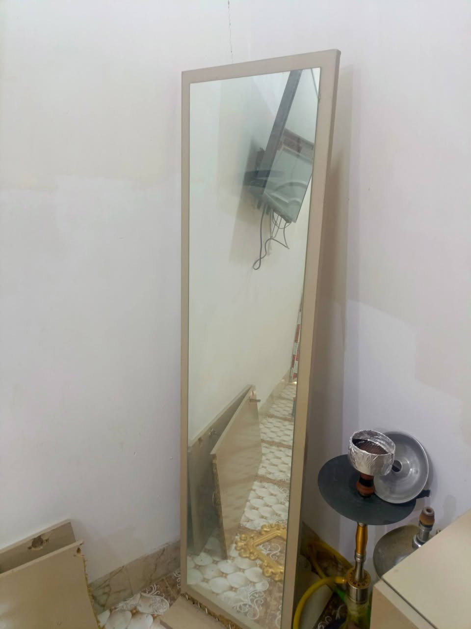 غرفة تركية للبيع 250الف فقط باب واحد انكسر بل النص موجود بل الصورة نضيفة ومرتبة مكاني انبار كرمه ***********
