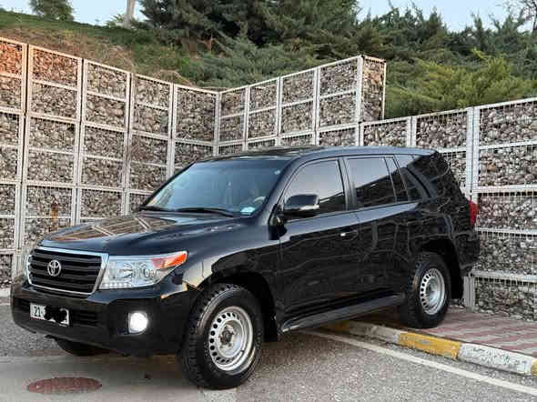 تويتا لاندکروز 2014 مواصفات GX
ته نها 170 هه زار روشتوه يه ك ده سته
‎ ماشاءالله لوك لۆکە 
‎  مواصفاتي + گير ئوتوماتيك+
‎ سلايت+ سه لاجه + به سمه 
‎+ ته بريد مه ركه زي+ هوك+ لايت زينون
‎+ ئاوينه ئيشاره ت+ ده بل ئه كسل
‎+بوياخي نيه + سپيري دانه به زيوه+
‎ تايه ي ده نلوپ ئه سلي
‎+  سه ياره كه له سليمانيم 
‎سەنەوی تازەیە تا ۲٠۲۹
‎گێڕ و مەکینە سەوت و کرانەوەبە شەرت
سعر 385 وەرەقە قوفڵ

‎ژمارەی خاوەنەکەی 
***********+*********** Singapore
