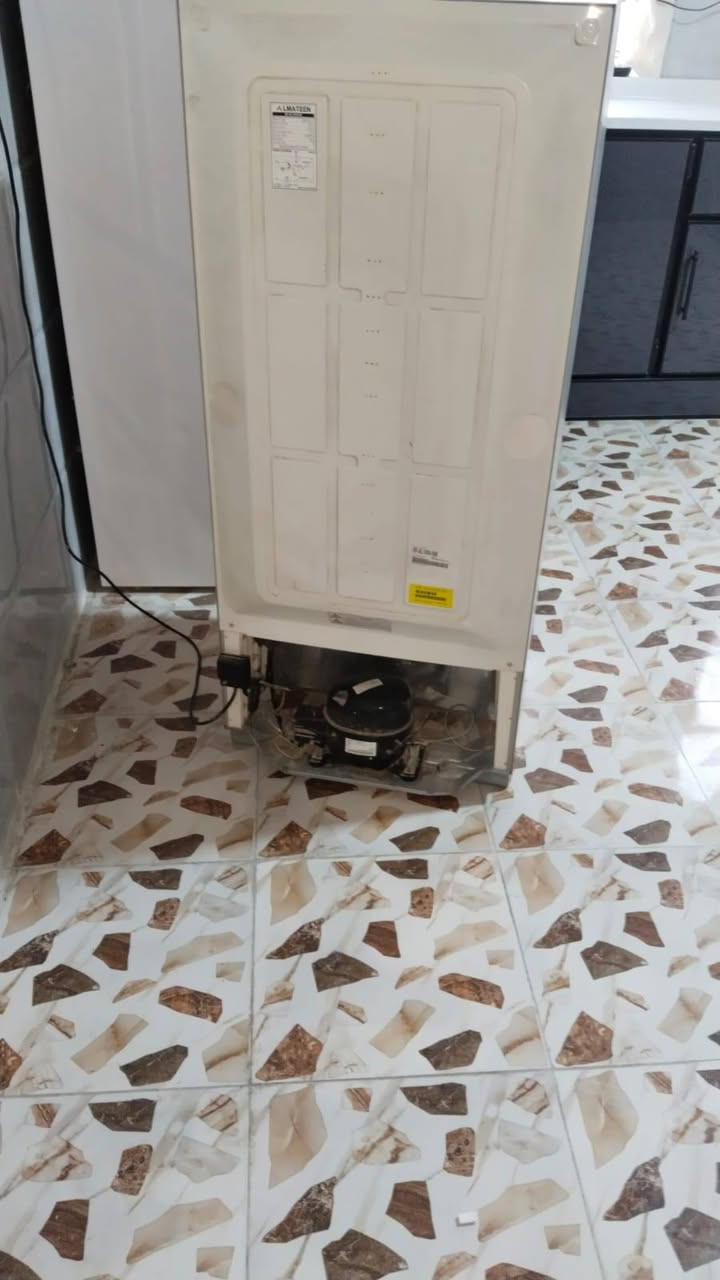 ثلاجات الصغيره 75وبيها مجال والكبيره 200وبيها مجال ما داخلات تصليح مكان ابو خستاوي طريق يا حسين واذ اكو مجمده مراوس كبيره


**إذا كنت صاحب هذا الإعلان وتريد حذفه لأي سبب، رجاءا أرسل رسالة إلى الدعم الفني**