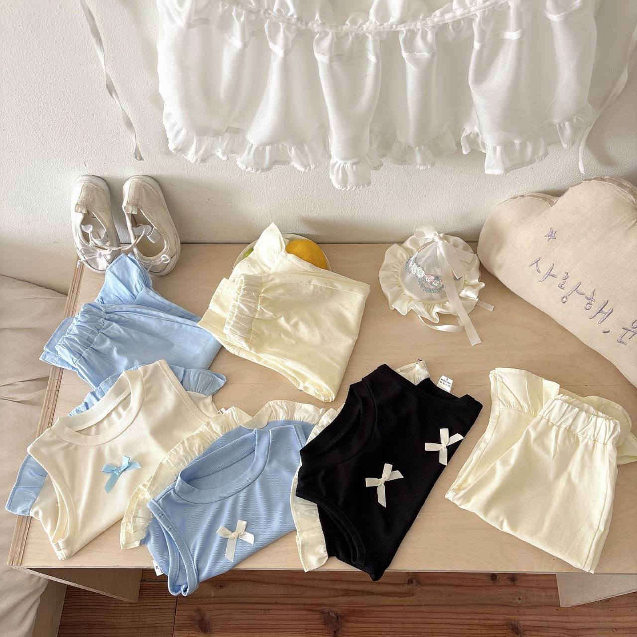 احمد خلوف لملابس الاطفال 
طقم بناتي 
القياس من1 إلى 5 سنه


**إذا كنت صاحب هذا الإعلان وتريد حذفه لأي سبب، رجاءا أرسل رسالة إلى الدعم الفني**