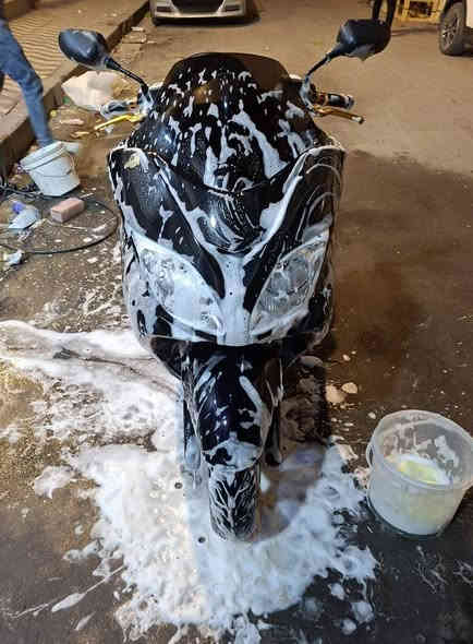 السلام عليكم 
صفر ٨ 
كير ملغي 
شلعه بطناش
ستاند حساس 
زنون عالي ناصي 
بانزين كله محسن 
دهن امزويل  
كفاله 
كزوز رياضي 
دشبول red
بك لايت كرستال 
الدراجه ما ماشيه هواي واحلا من الصور بهوايه مكاني نجف رقمي ***********
مامتواجد عل فيس 
السعر ١٤٠٠ مو تخابرني تكلي بيش والجناي يعرفله بعد
